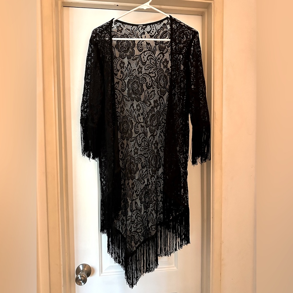 Black lace shall